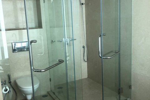 Condo in Bangkok, Thailand, 4 bedrooms  № 143563 - photo 4