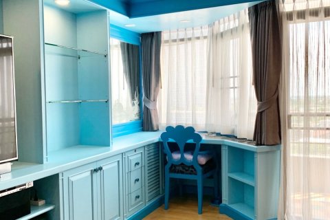 Condo in Nonthaburi, Thailand, 2 bedrooms  № 169035 - photo 12