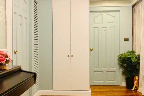 Condo in Nonthaburi, Thailand, 2 bedrooms  № 169035