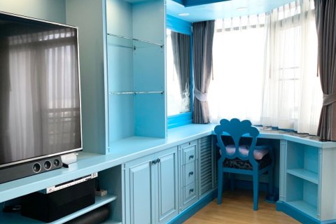 Condo in Nonthaburi, Thailand, 2 bedrooms  № 169035 - photo 14