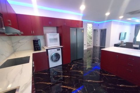 Villa à Pattaya, Thaïlande 4 chambres № 169036 - photo 3