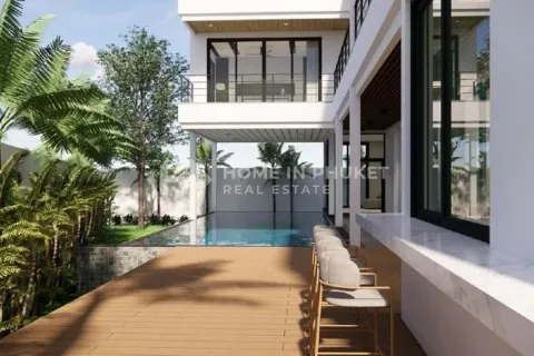 Haus in Rawai, Thailand 4 Schlafzimmer № 233831 - Foto 2