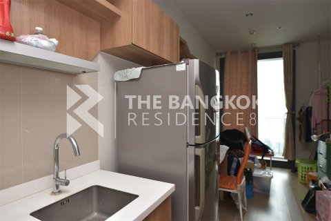 Condo in Bangkok, Thailand, 1 bedroom  № 184835