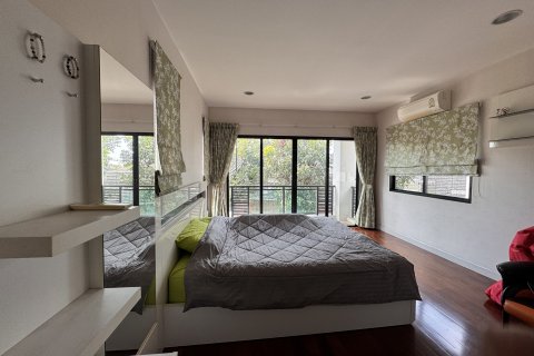 Maison à Nonthaburi, Thaïlande 4 chambres № 139565 - photo 18