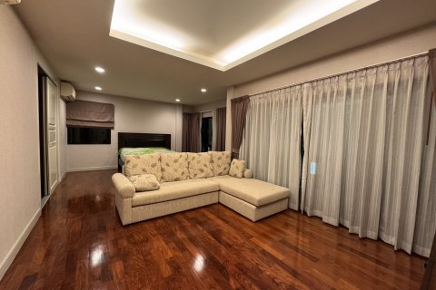 Maison à Nonthaburi, Thaïlande 4 chambres № 139565 - photo 9