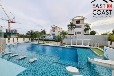 Condominio de 2 dormitorios en Jomtien Beach, Pattaya, Tailandia № 213000 - foto 23