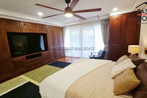 Condominio de 3 dormitorios en Jomtien Beach, Pattaya, Tailandia № 213001 - foto 27
