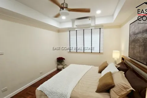 Condominio de 3 dormitorios en Jomtien Beach, Pattaya, Tailandia № 213001 - foto 14