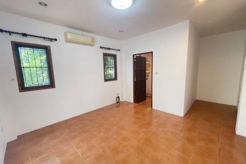 Villa in Hua Hin, Thailand 6 bedrooms № 114602 - photo 8