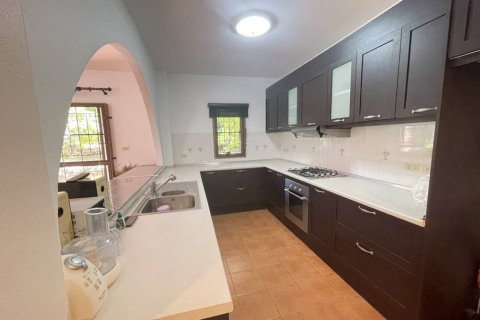 Villa in Hua Hin, Thailand 6 bedrooms № 114602 - photo 6