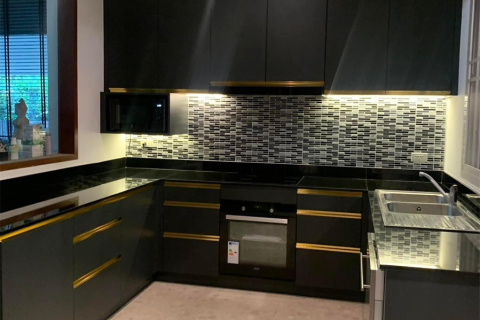 House in Bangkok, Thailand 3 bedrooms № 189220