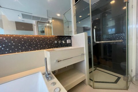 Condo in Bang Rak, Bangkok, Thailand, 2 bedrooms  № 161949 - photo 10