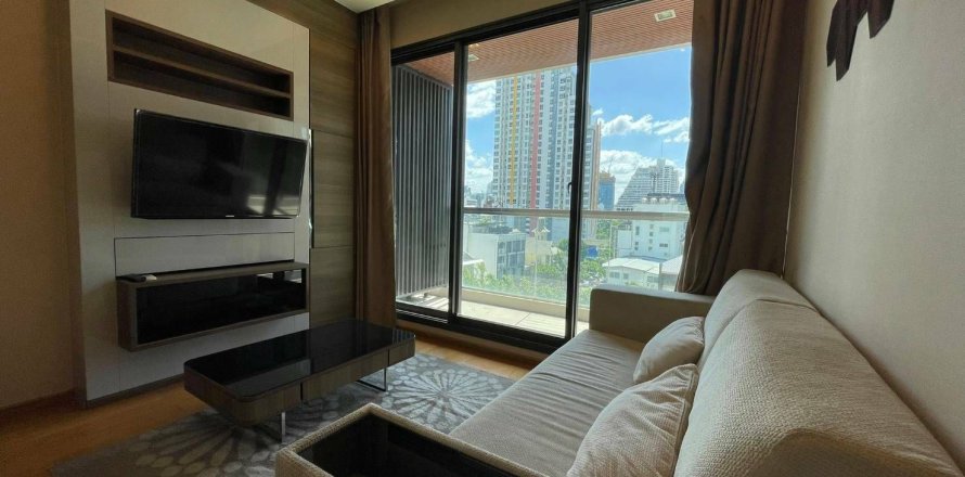 Condo in Bang Rak, Bangkok, Thailand, 2 bedrooms  № 161949