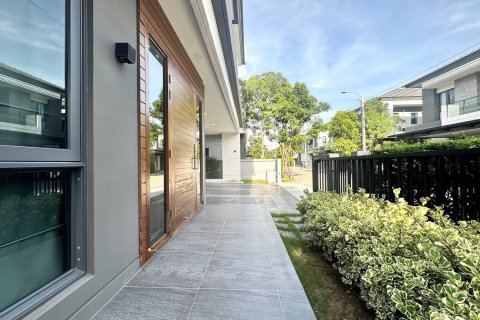 Maison à Bang Kaeo, Thaïlande 4 chambres № 147666 - photo 9