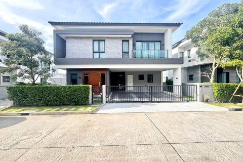 Maison à Bang Kaeo, Thaïlande 4 chambres № 147666 - photo 1