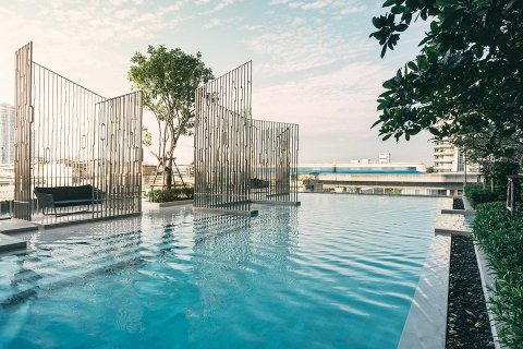 Studio dans le Condo à Phra Khanong, Bangkok, Thaïlande  № 172032