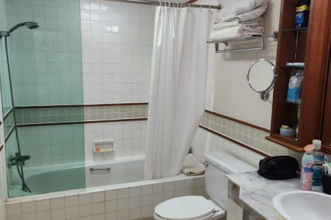 Studio dans le Condo à Phuket, Thaïlande  № 172035 - photo 11