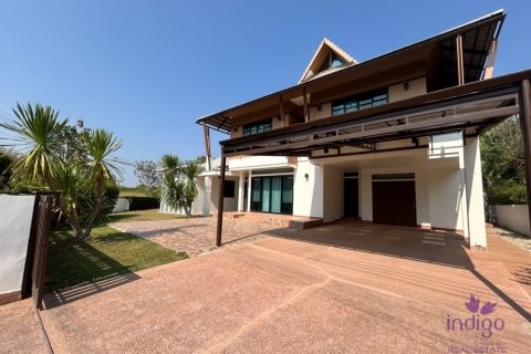 Дом в Ханг Донге, Таиланд с 3 спальнями  № 163892