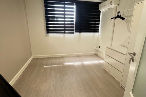 Condo à Watthana, Bangkok, Thaïlande, 2 chambres  № 167165 - photo 8