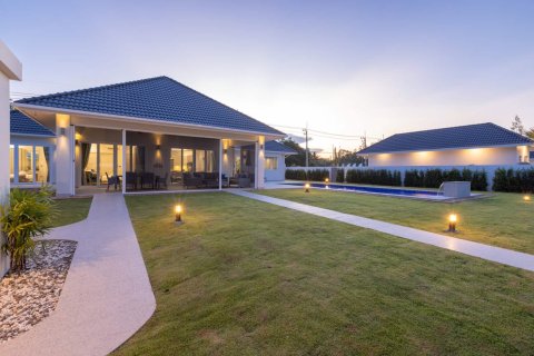 Villa in Hua Hin, Thailand 3 Schlafzimmer № 165793 - Foto 23