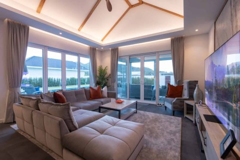 Villa in Hua Hin, Thailand 3 bedrooms № 165793 - photo 10