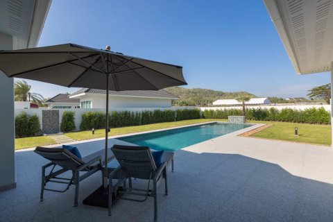 Villa in Hua Hin, Thailand 3 bedrooms № 165794 - photo 18