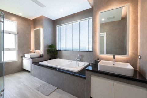 Villa in Hua Hin, Thailand 3 bedrooms № 165794 - photo 17