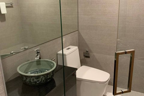 Condo in Phuket, Thailand, 2 bedrooms  № 147631 - photo 19