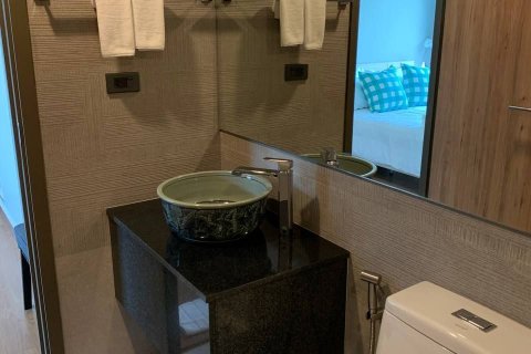 Condo in Phuket, Thailand, 2 bedrooms  № 147631 - photo 9