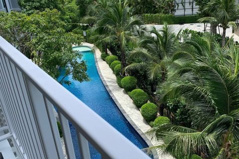 Condo in Phuket, Thailand, 2 bedrooms  № 147631 - photo 6