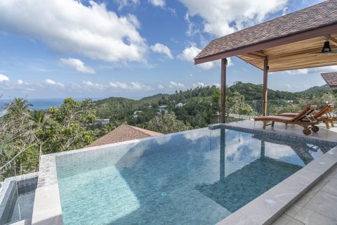 Villa in Surat Thani, Thailand 2 bedrooms № 147633 - photo 2
