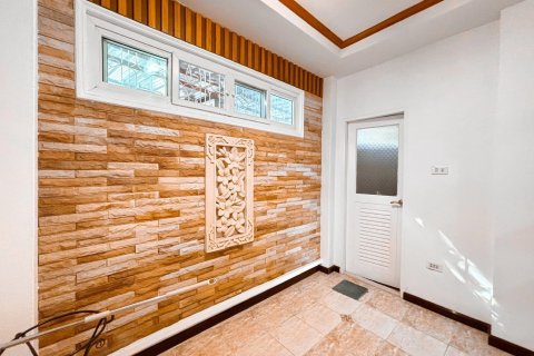 Таунхаус в Лат Пхрау, Бангкок, Таиланд с 5 спальнями  № 147636 - фото 9