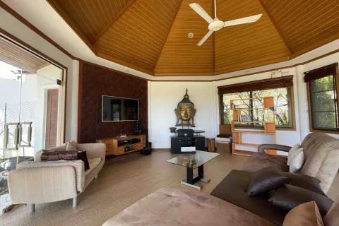 Villa in Ko Samui, Thailand 4 bedrooms № 156644 - photo 2