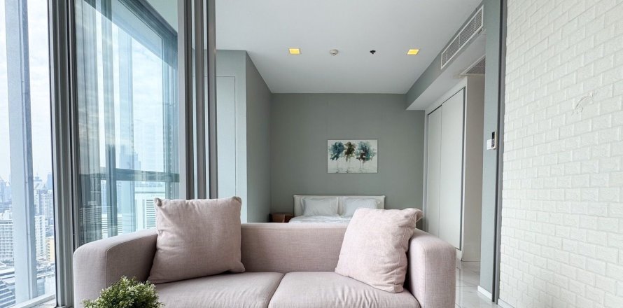 Студия в кондо в Ваттхане, Бангкок, Таиланд № 156642