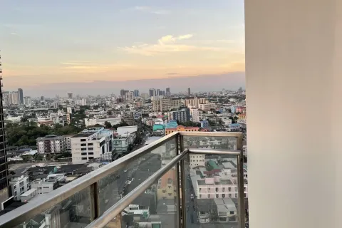 Condo à Watthana, Bangkok, Thaïlande, 3 chambres № 156647 - photo 16