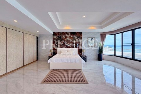 Condo in Pattaya, Thailand, 2 bedrooms  № 202034 - photo 21