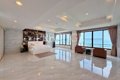 Condo in Pattaya, Thailand, 2 bedrooms  № 202034 - photo 19