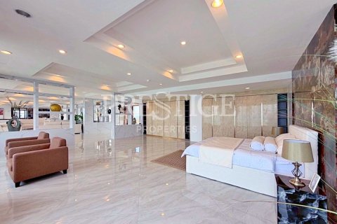 Condo in Pattaya, Thailand, 2 bedrooms  № 202034 - photo 22