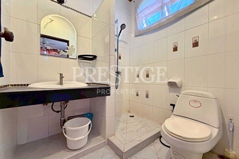 House in Pattaya, Thailand 5 bedrooms № 202037 - photo 24