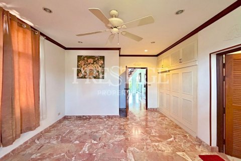 House in Pattaya, Thailand 5 bedrooms № 202037 - photo 23