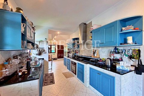 House in Pattaya, Thailand 5 bedrooms № 202037 - photo 11