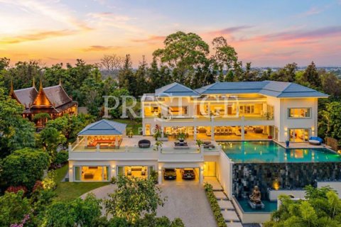 Maison à Pattaya, Thaïlande 7 chambres № 202032