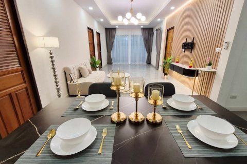 House in Pattaya, Thailand 3 bedrooms № 161671 - photo 9