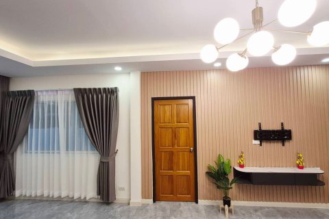 House in Pattaya, Thailand 3 bedrooms № 161671 - photo 12