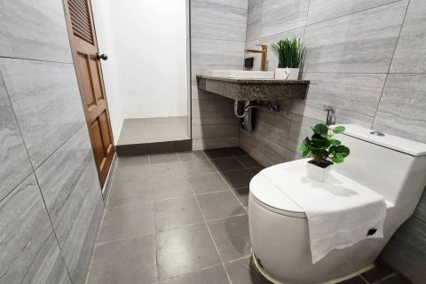 House in Pattaya, Thailand 3 bedrooms № 161671 - photo 18