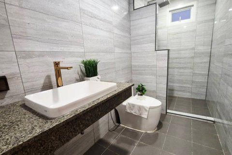 House in Pattaya, Thailand 3 bedrooms № 161671 - photo 17