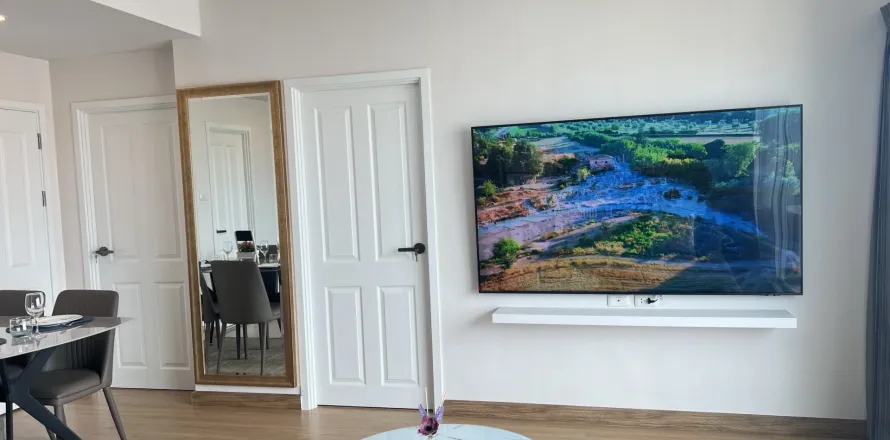 Condo in Pattaya, Thailand, 2 bedrooms  № 173717