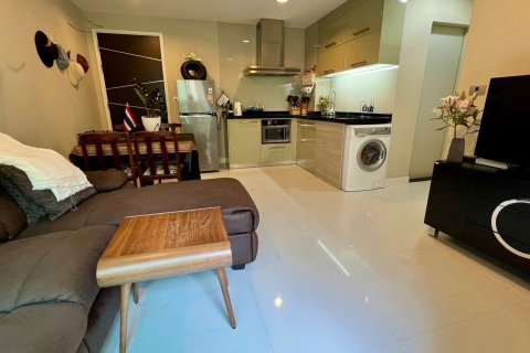 Studio in the Condo in Khlong Toei, Bangkok, Thailand  № 138299 - photo 12