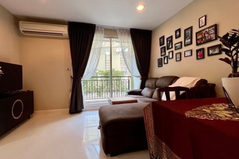 Studio in the Condo in Khlong Toei, Bangkok, Thailand  № 138299 - photo 6