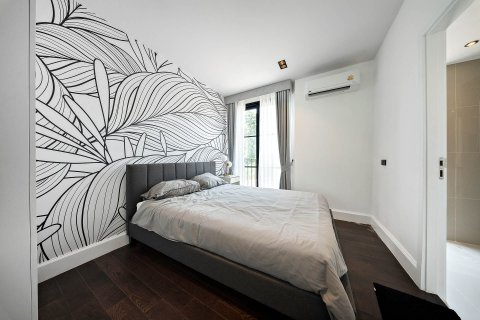 House in Pattaya, Thailand 6 bedrooms № 142794 - photo 25